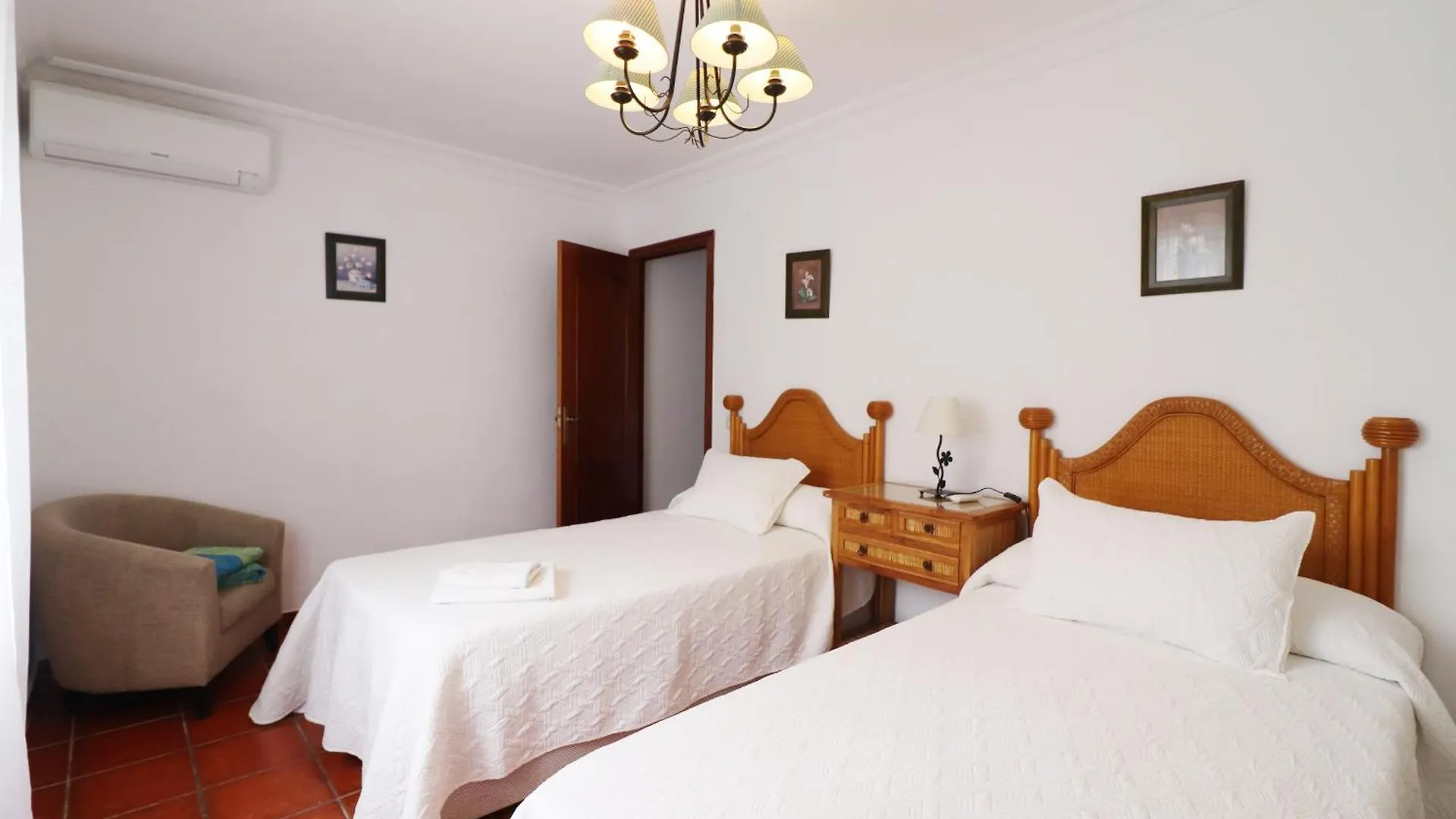 Villa Jorge Spainsunrentals 1022 Nerja